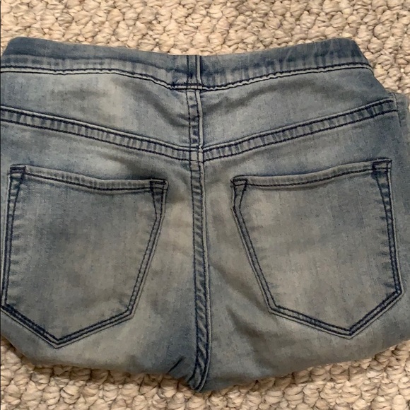 Light wash skinny jeans - Picture 2 of 2